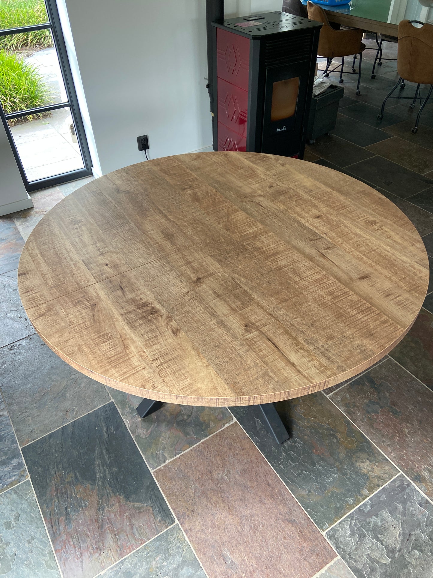 Ronde Lamulux uitschuiftafel - zeer kras bestendig!