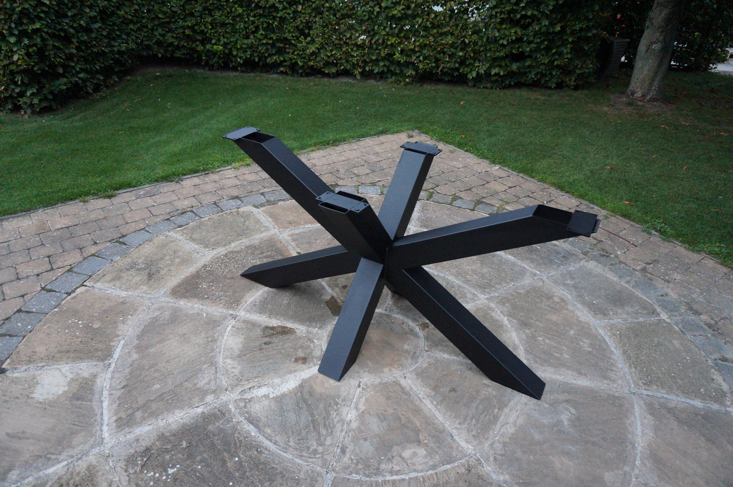 Eikenhouten eettafel "Elipse"