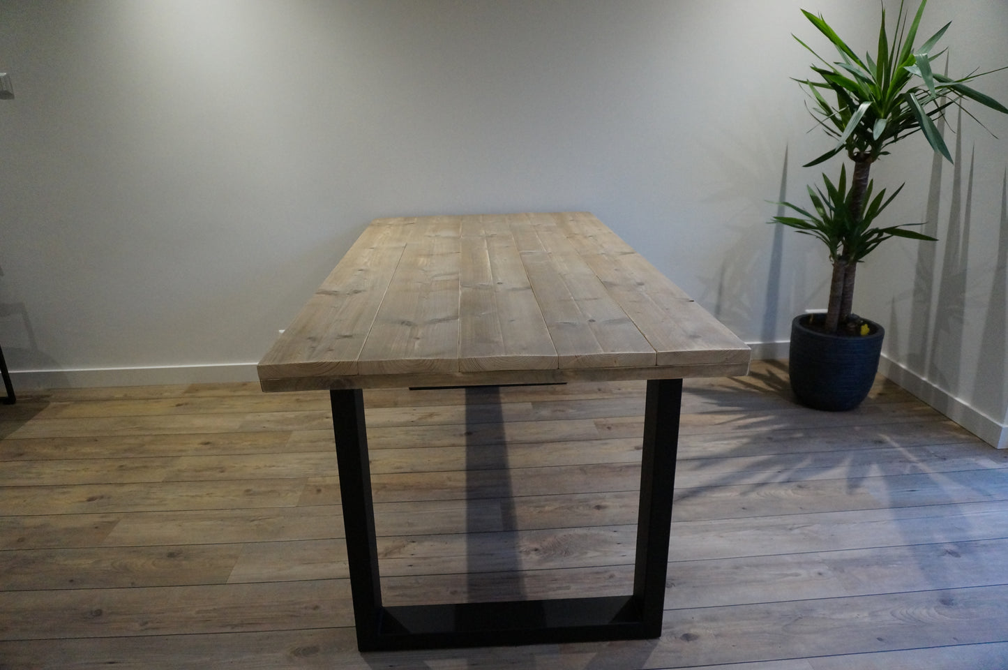Steigerhouten eettafel