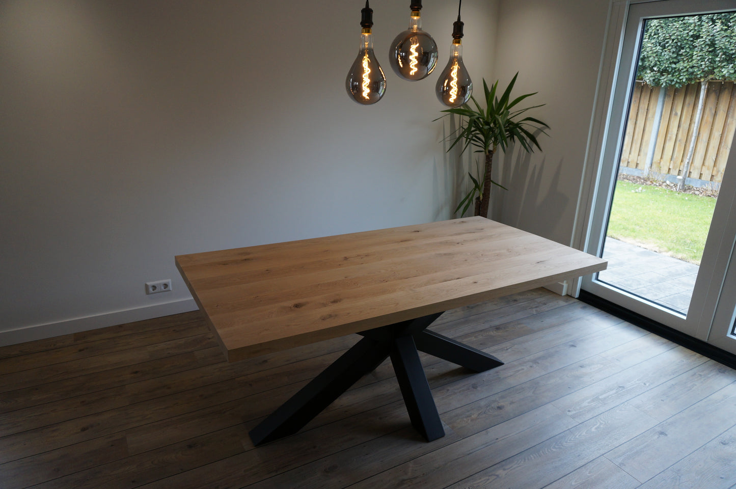 Eikenhouten eettafel "45mm rechte rand"