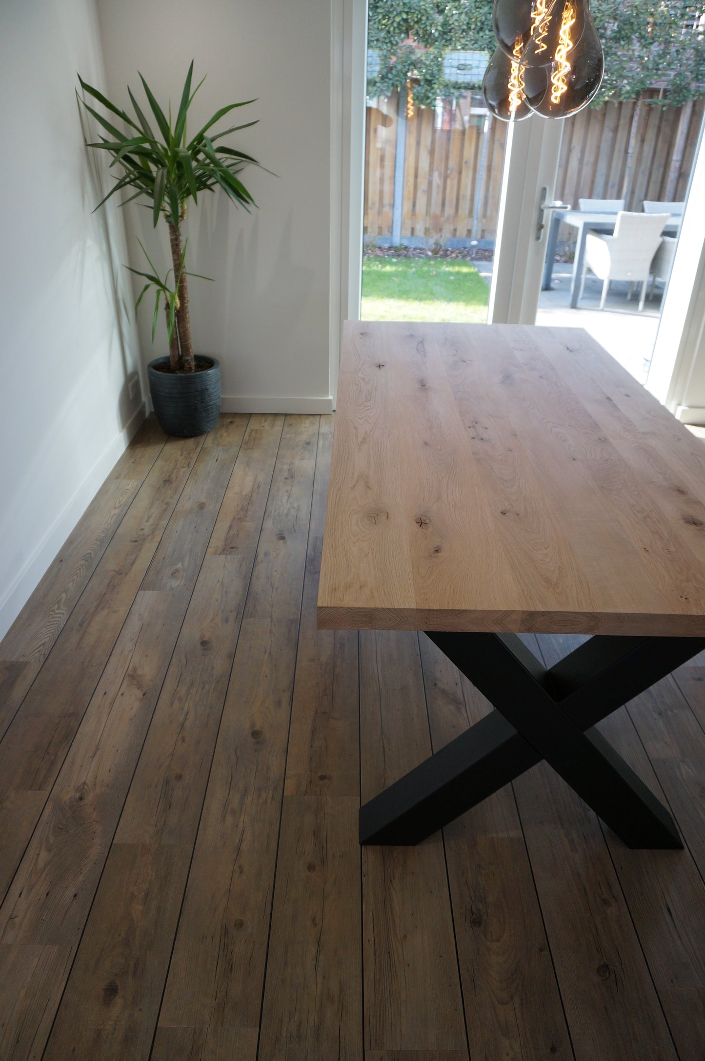 Eikenhouten eettafel "45mm rechte rand"
