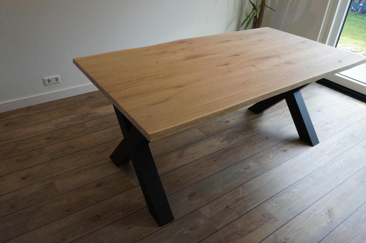 Eikenhouten eettafel "45mm boomstamrand"