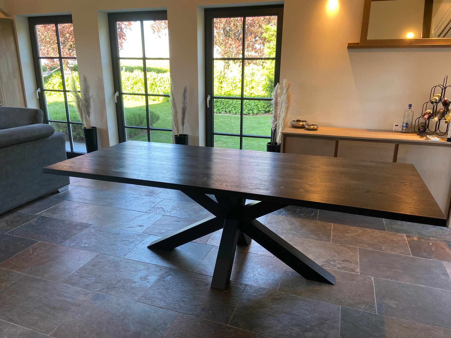 Eikenhouten zwarte eettafel