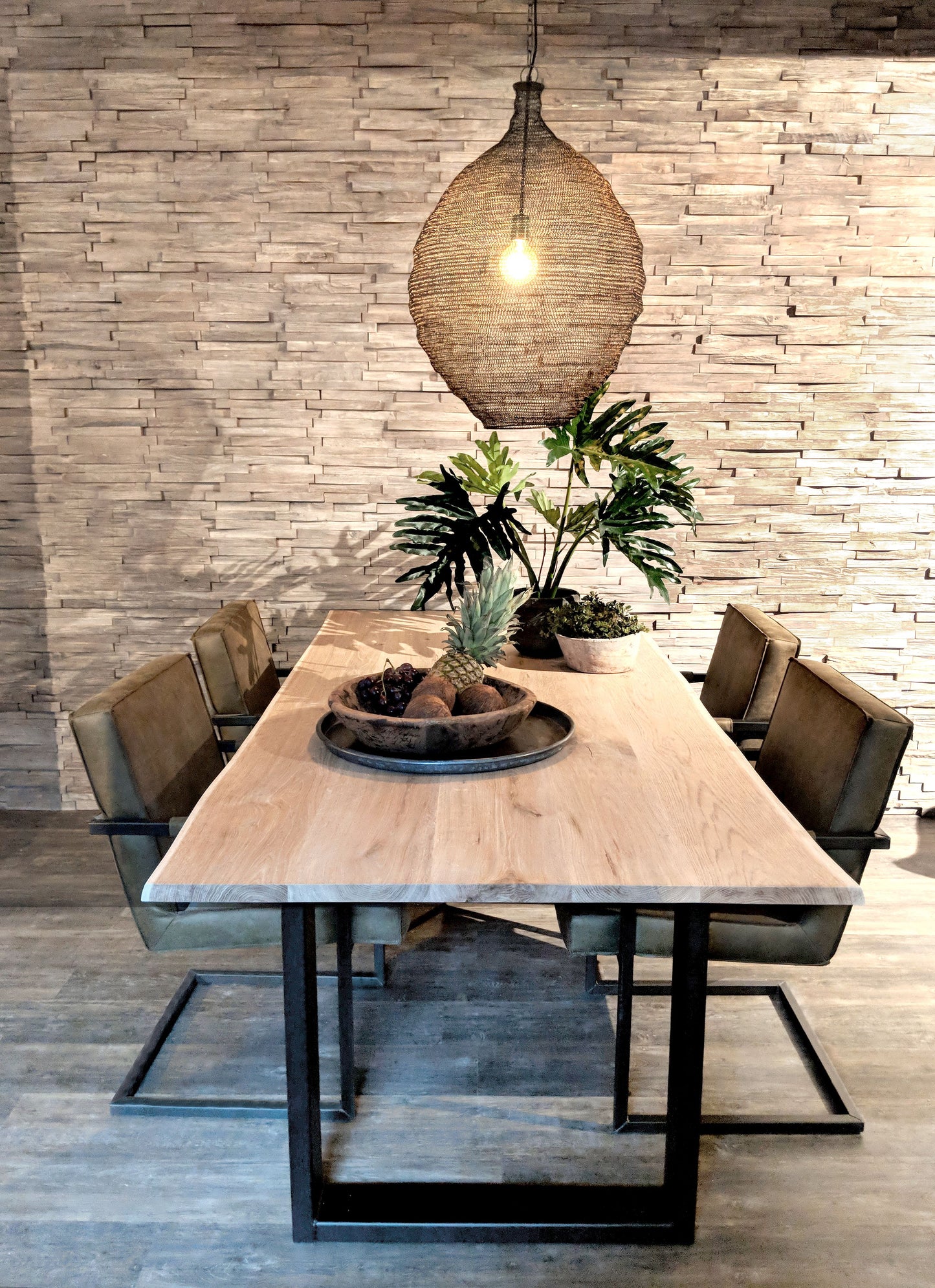 Boomstam rand tafel eiken